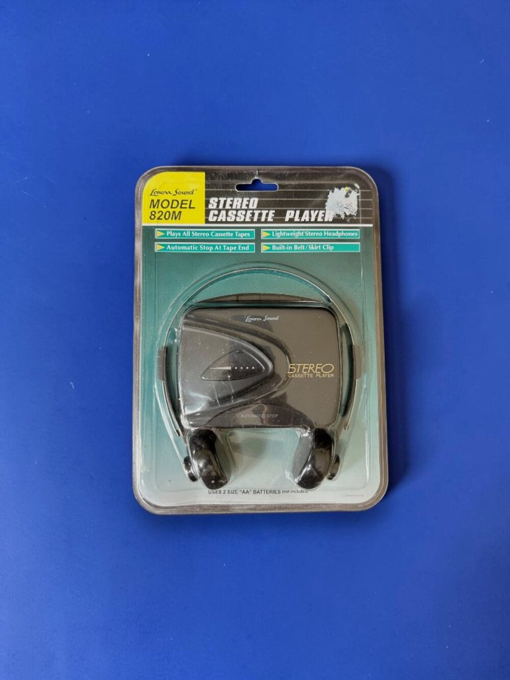 RARE Lenoxx Sound Stereo Cassette Player Portable Stereo 820M Headphones 1998